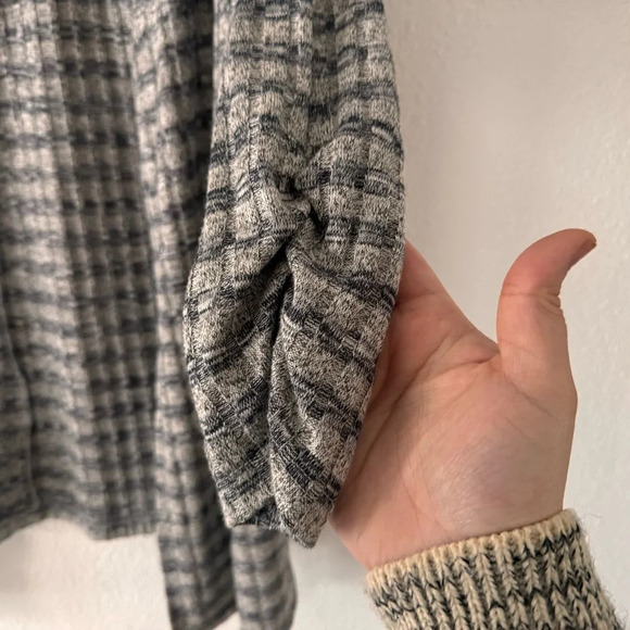 Open Front Cardigan Long Ruche Sleeve Criss Cross Open Back Slit Side Small - Picture 3 of 10